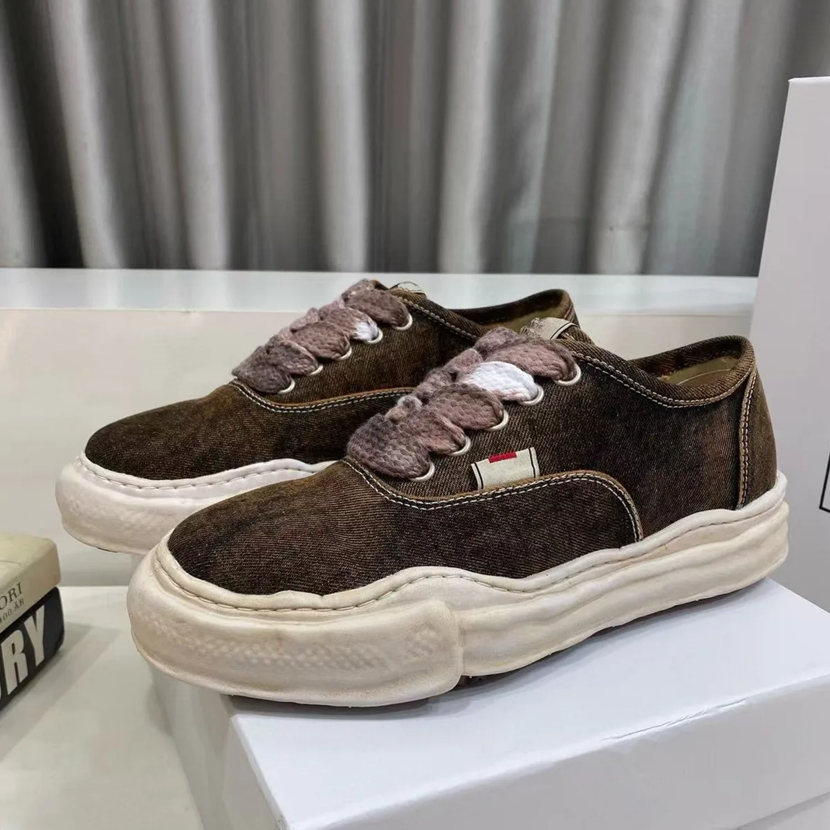 Leather Sneaker Care Kit - Sneakers Versatili da Uomo Nuova Collezione