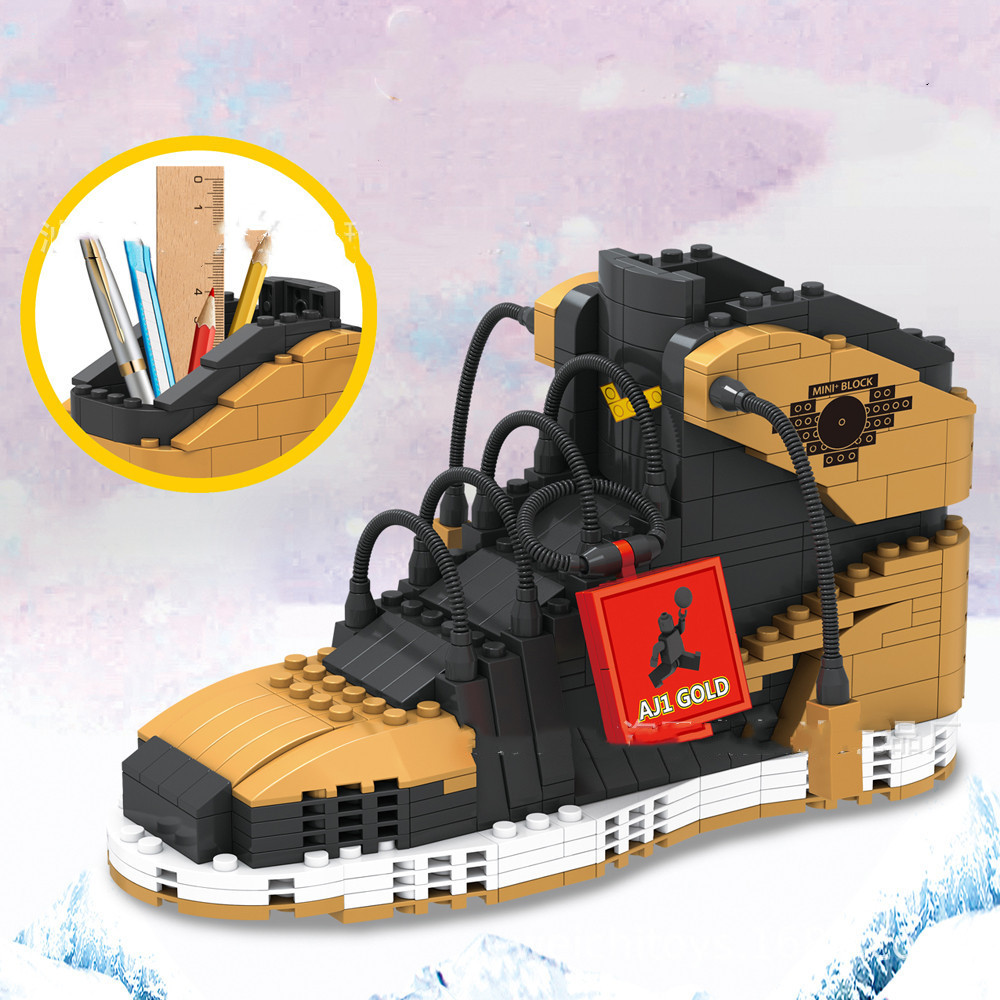 Scarpe da basket sportive Buil - Sneaker Care Shoe Box recensione e prezzo